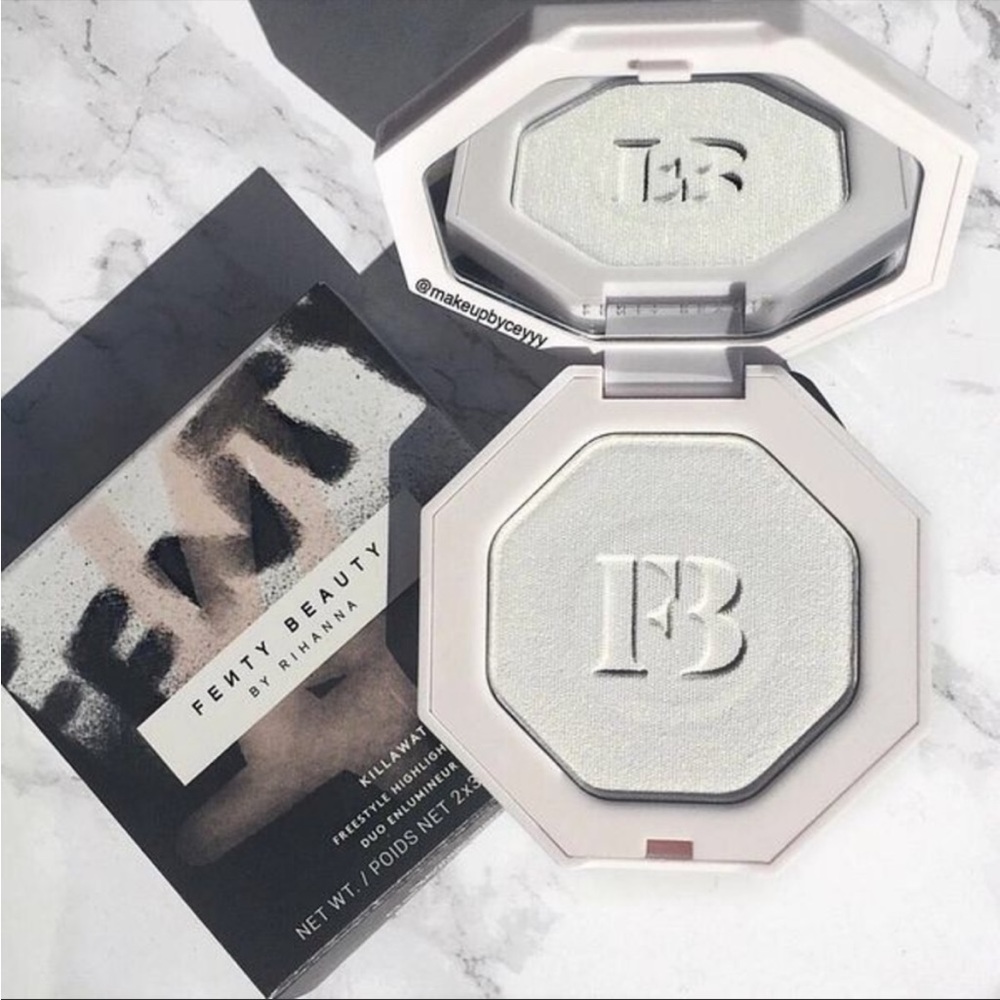 Fenty Beauty Killawatt highlighter in  Metal Moon new in box
